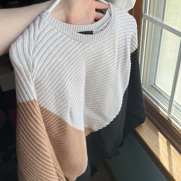 Express Neutral Sweater - Picture 7 of 9